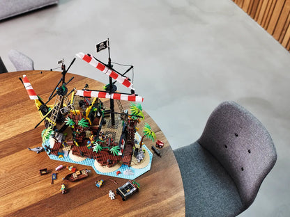 LEGO Ideas Piraten der Barracuda-Bucht (21322)